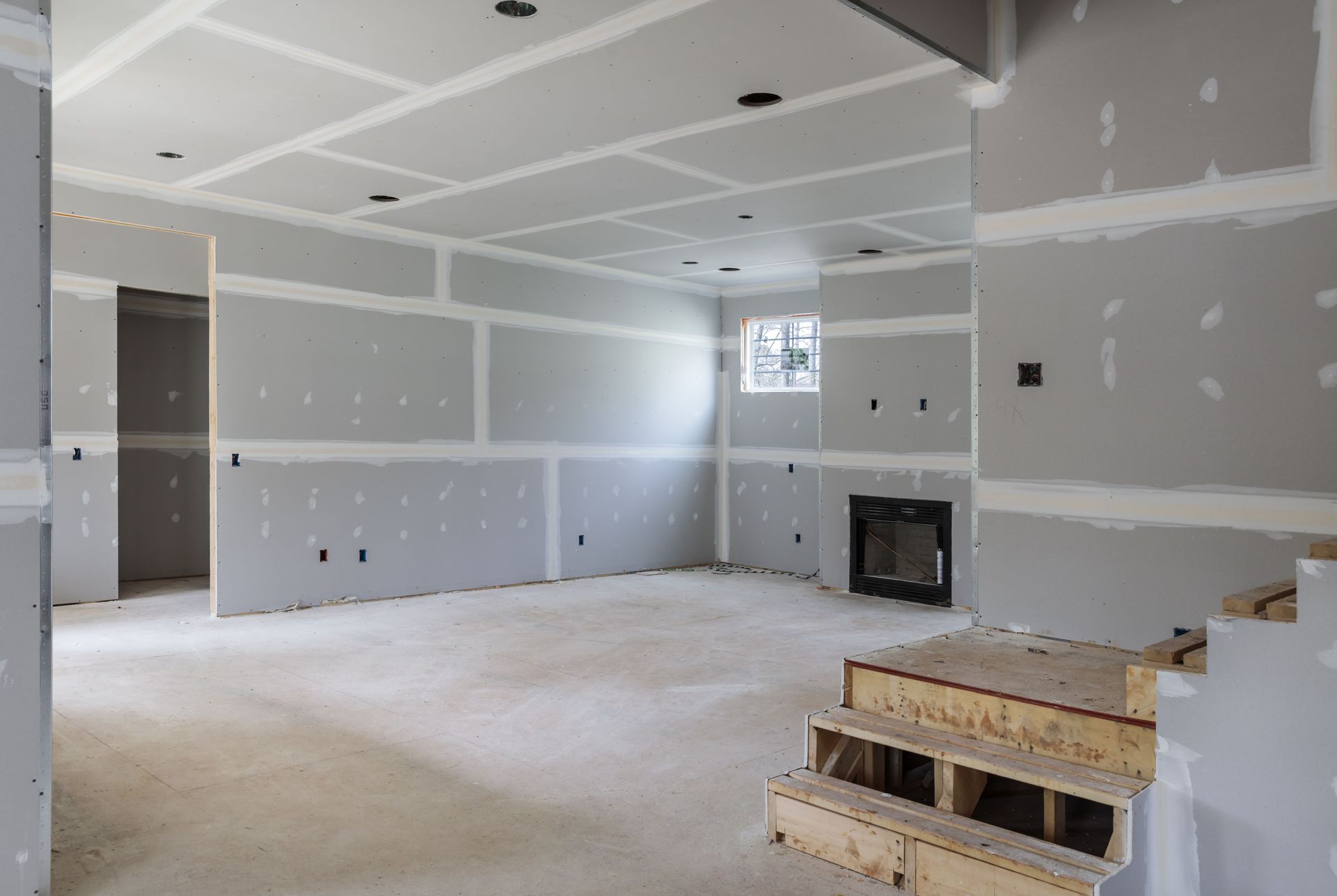 Read more about the article 3 Reasons to Hire a Basement Contractor